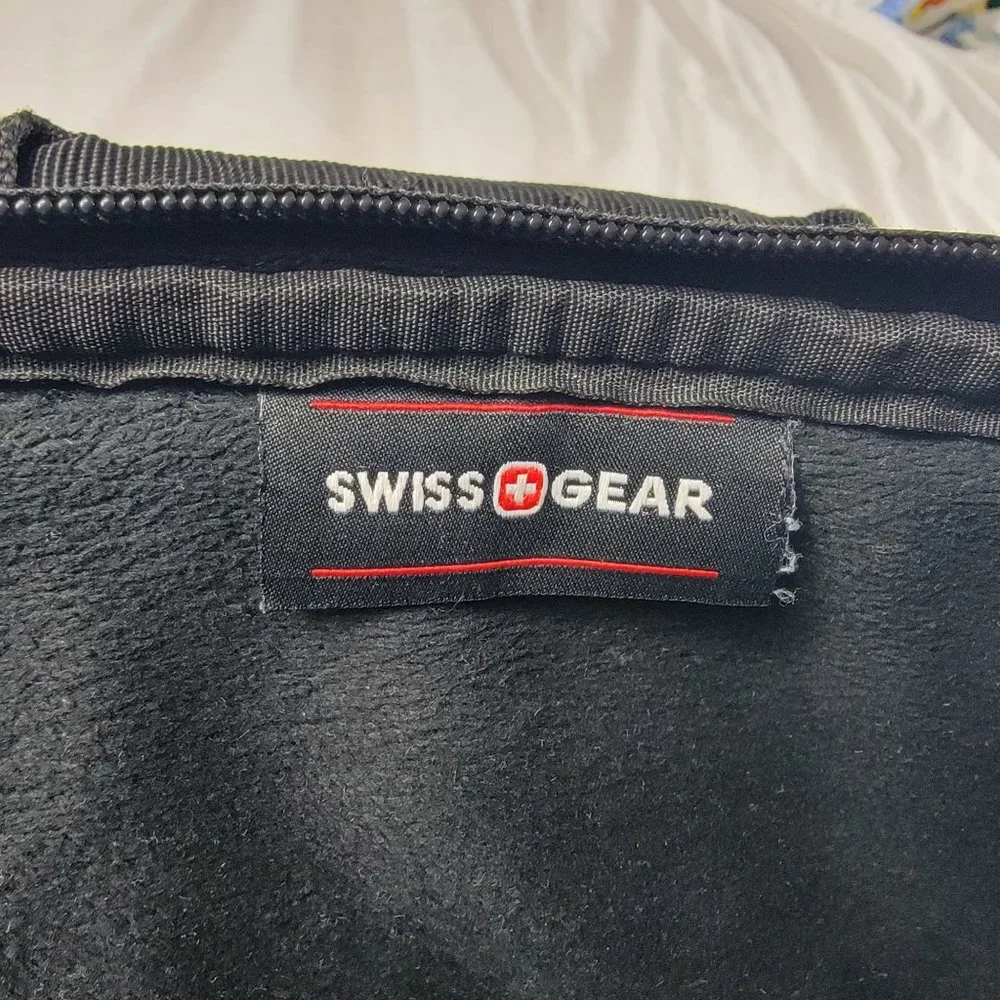 Swissgear Wenger Structure Laptop Slimcase Travel Casual Work Business